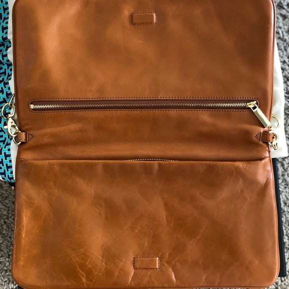 Tory Burch Tan Leather Purse - Picture 5 of 5